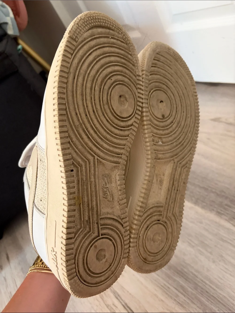 Nike Low-Top Sneakers in Cream and Beige